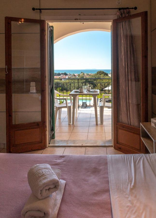 Aparthotel Catamaran Corfu 3*