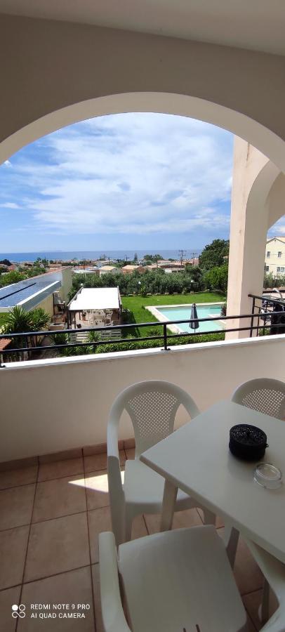 Catamaran Corfu Aparthotel 3*